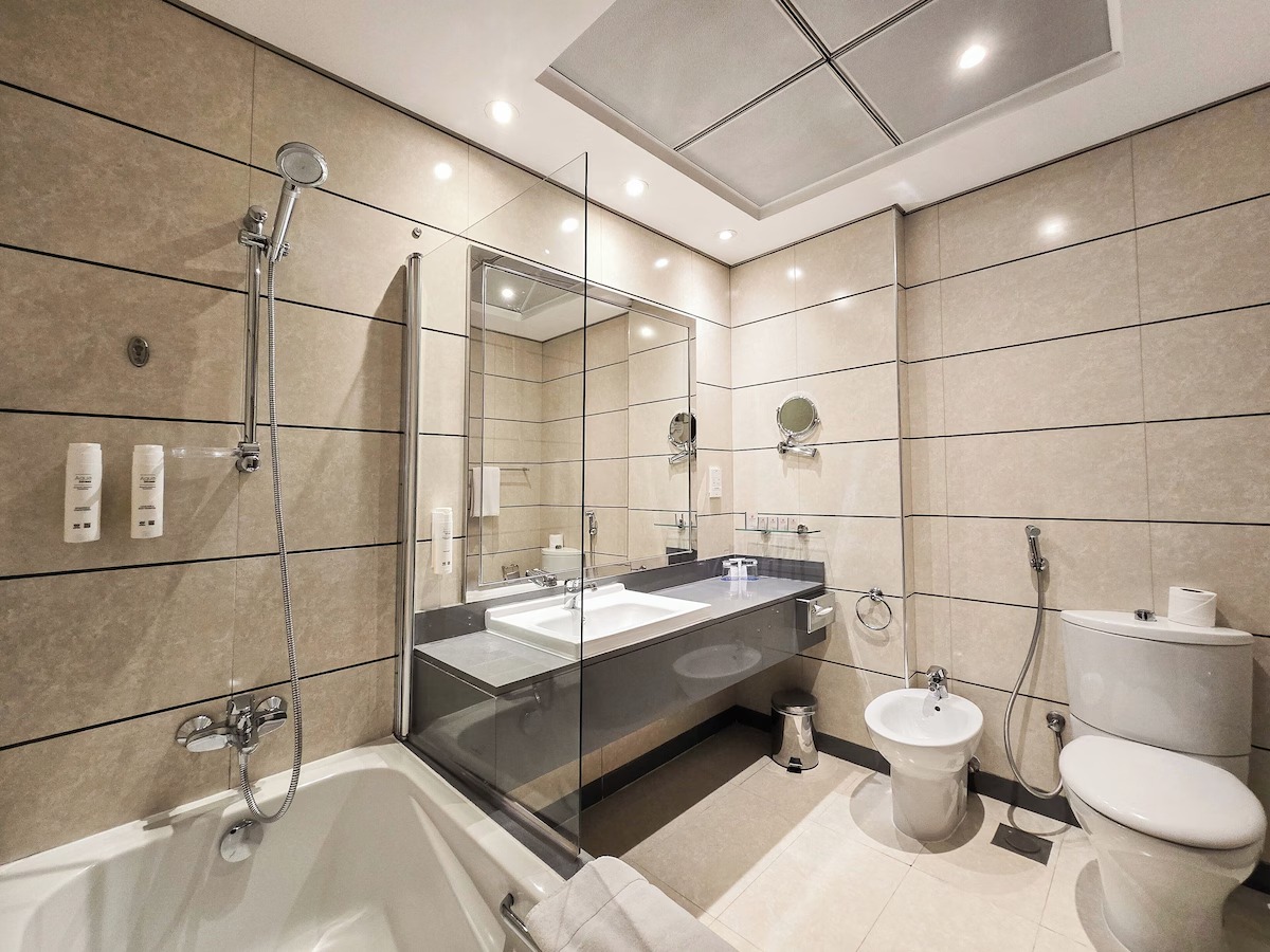 Copthorne Hotel Dubai image 17